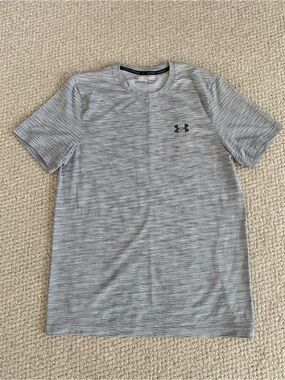 Under Armour Men’s Gray Heather Performance Short Sleeve Tee Size Large